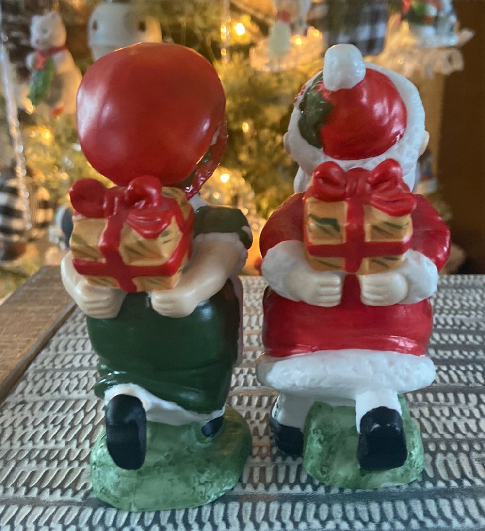 Christmas. Mr & Mrs Claus.   ornament collectible - Main Image 3