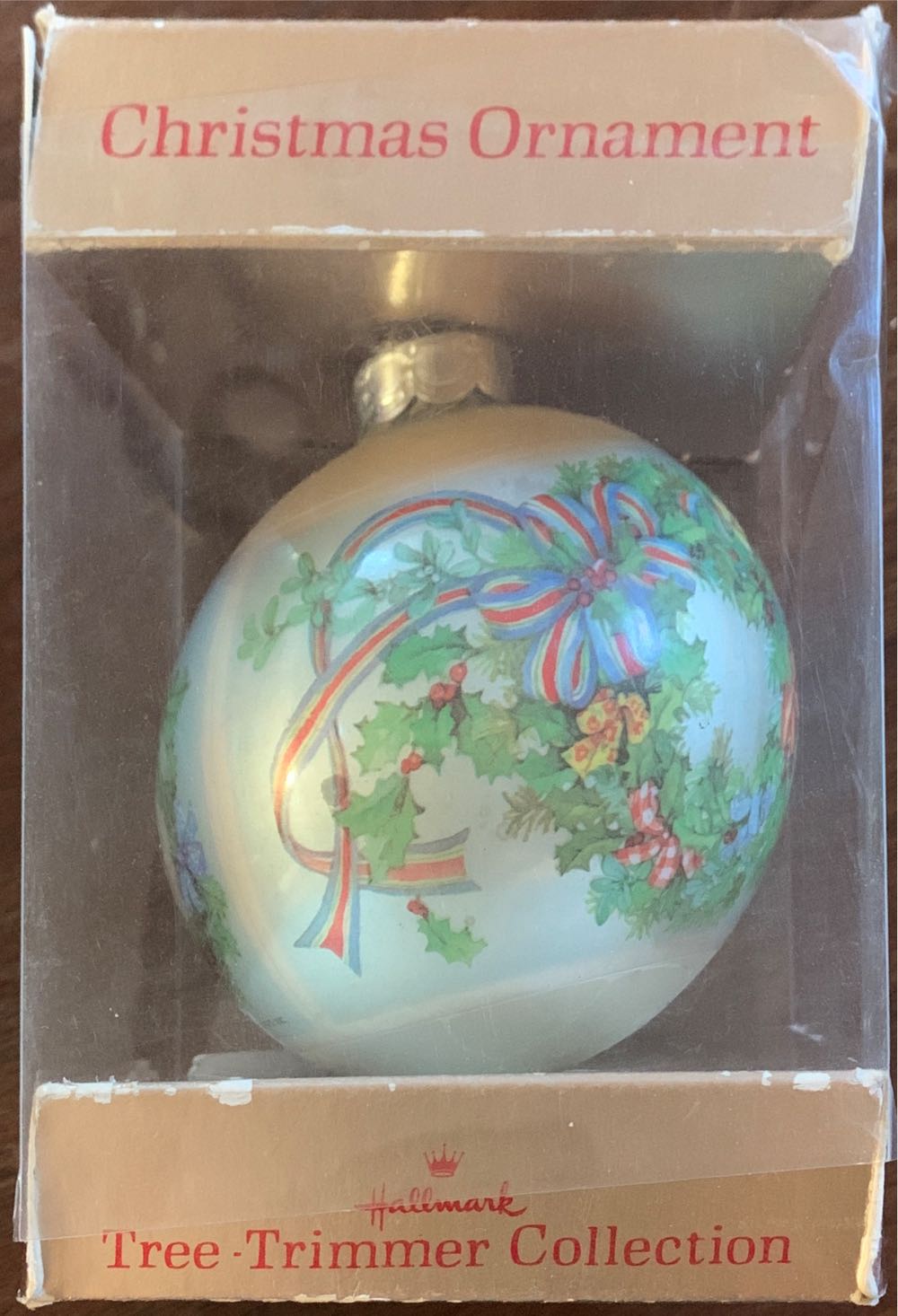 Birds Of Winter  (Cardinals) ornament collectible - Main Image 2