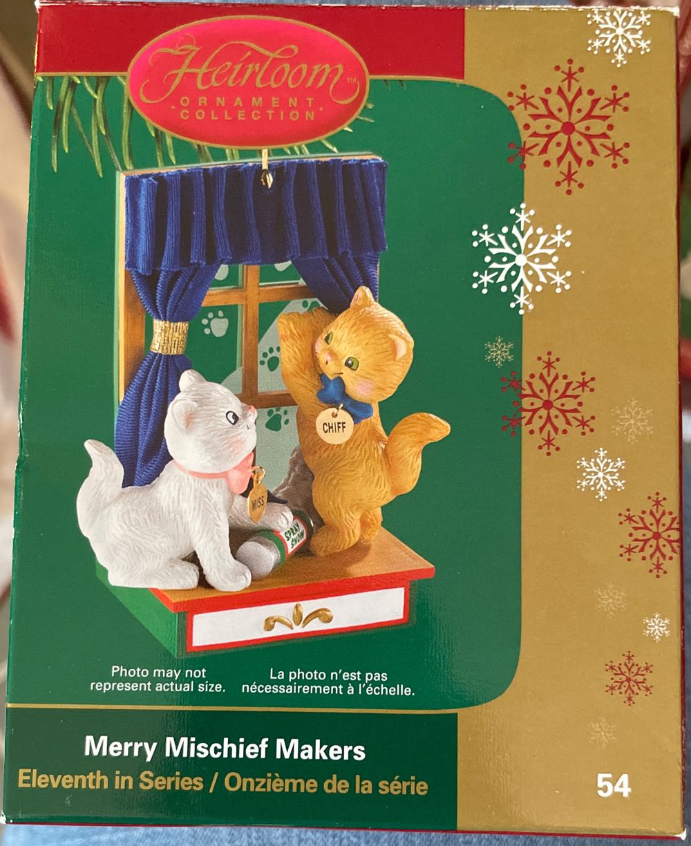 Mischief Makers 11 Window - Merry Mischief Makers (Cat) ornament collectible [Barcode 661526651338] - Main Image 2