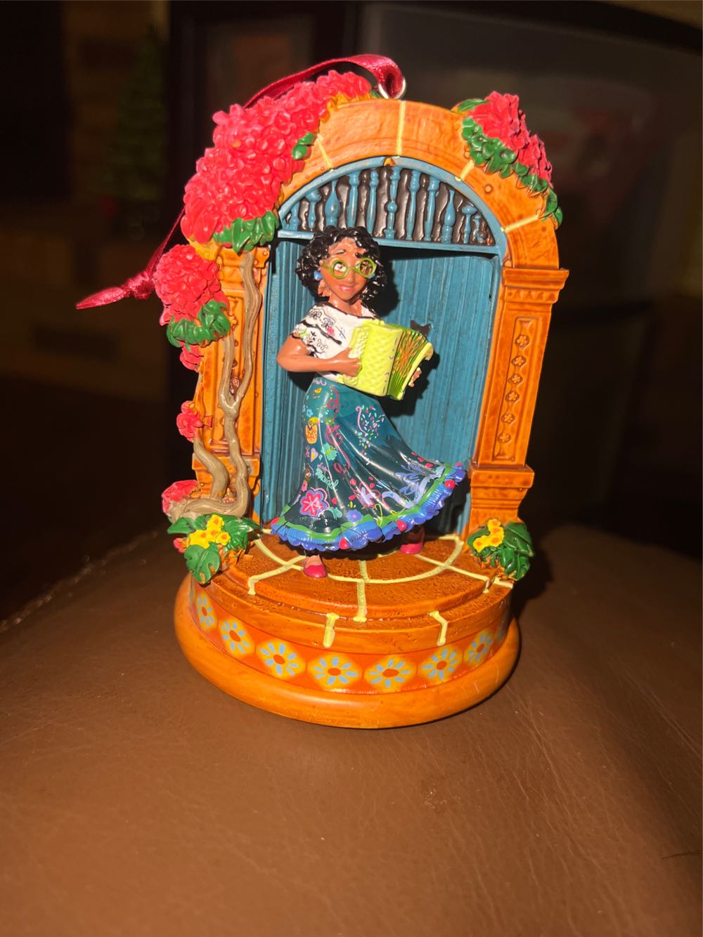 Mirabel - Disney Encanto ornament collectible [Barcode 400942916184] - Main Image 2
