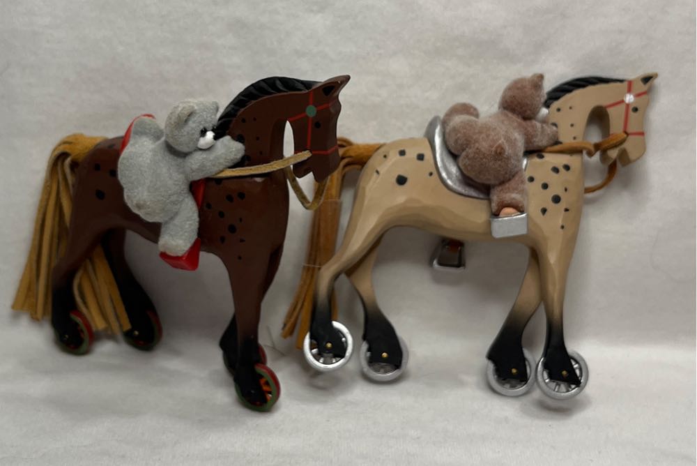 A Pony For Christmas # 4 Repaint - A Pony For Christmas (A Pony For Christmas) ornament collectible [Barcode 015012589504] - Main Image 4