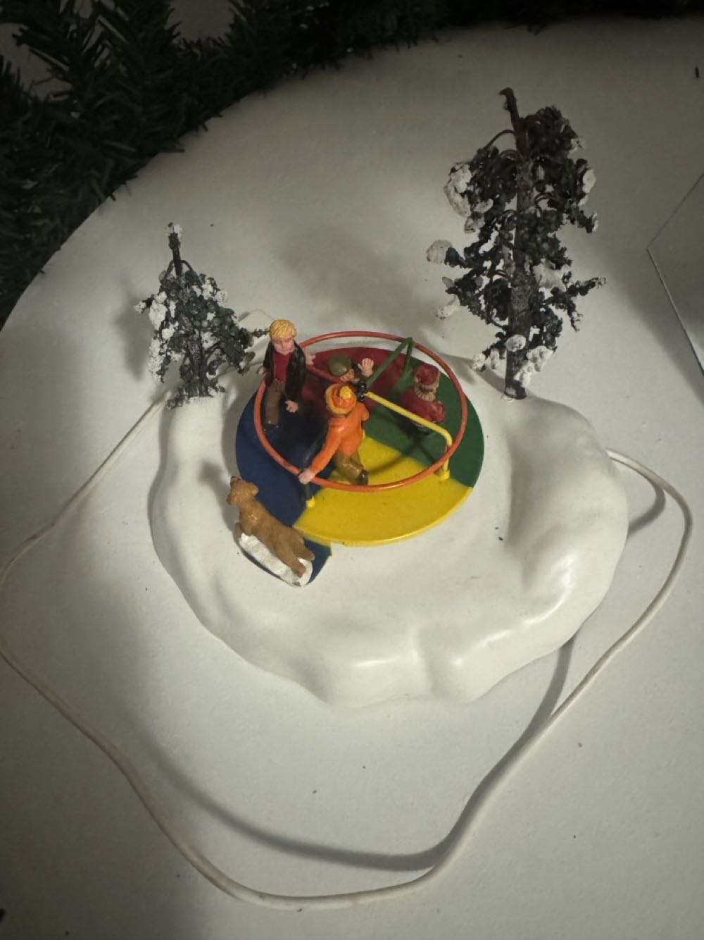 54326 Around We Go - Table Accent (General) ornament collectible [Barcode 728162543264] - Main Image 4