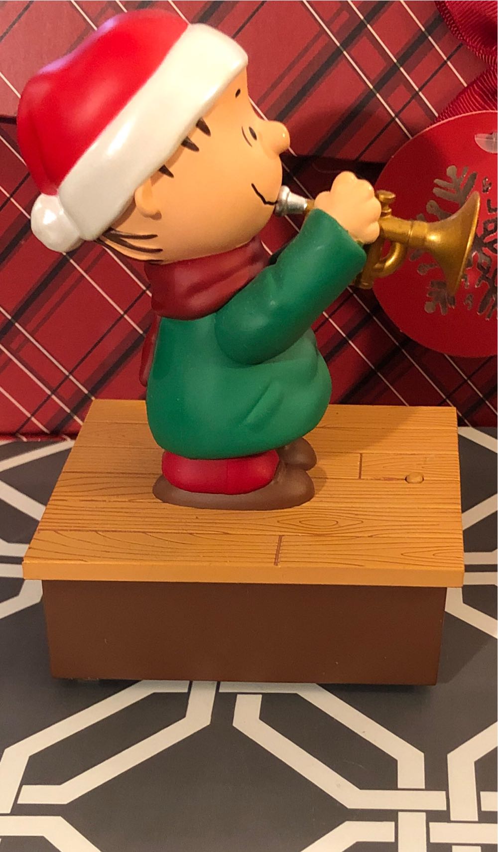 Linus - Wireless Peanuts Band (Wireless Band) ornament collectible - Main Image 2