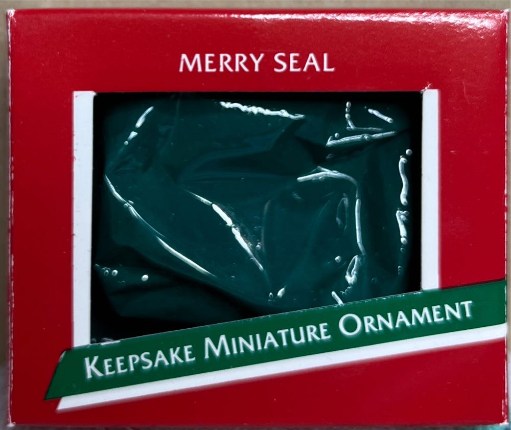 Merry Seal  ornament collectible - Main Image 2
