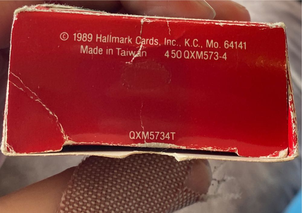 Pinecone Basket  ornament collectible - Main Image 2