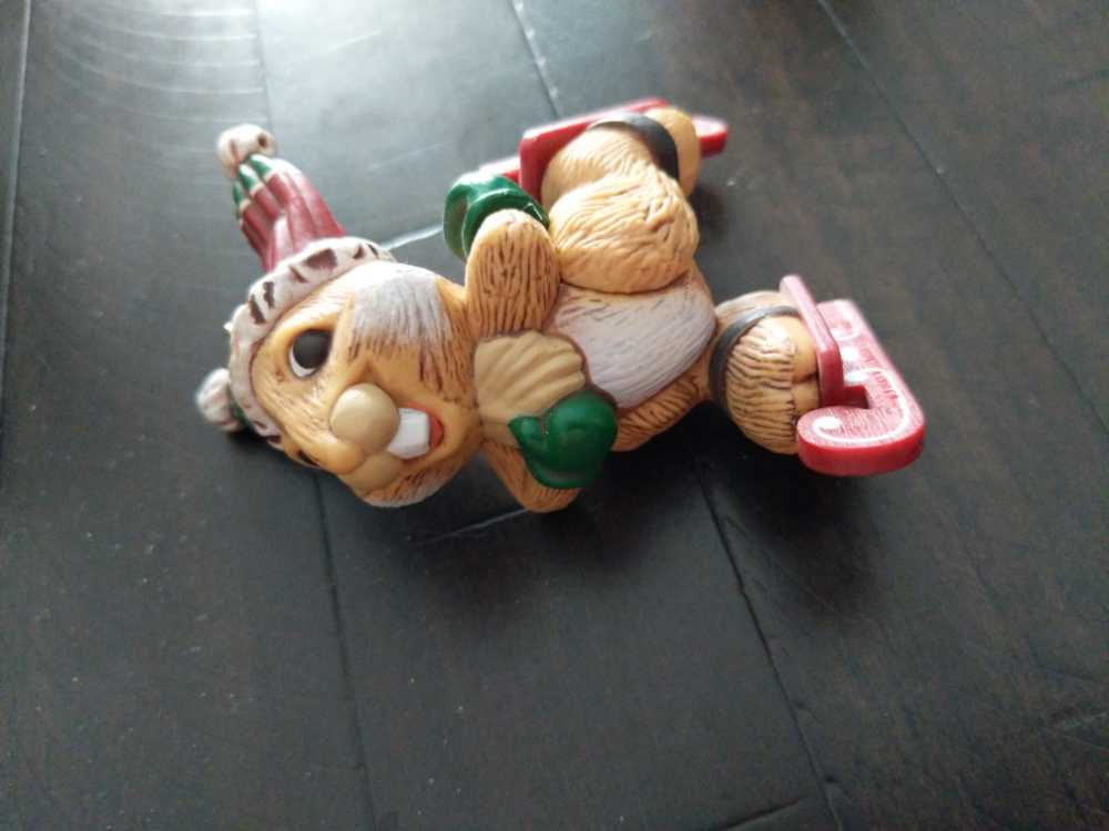 skating rabbit  ornament collectible - Main Image 4