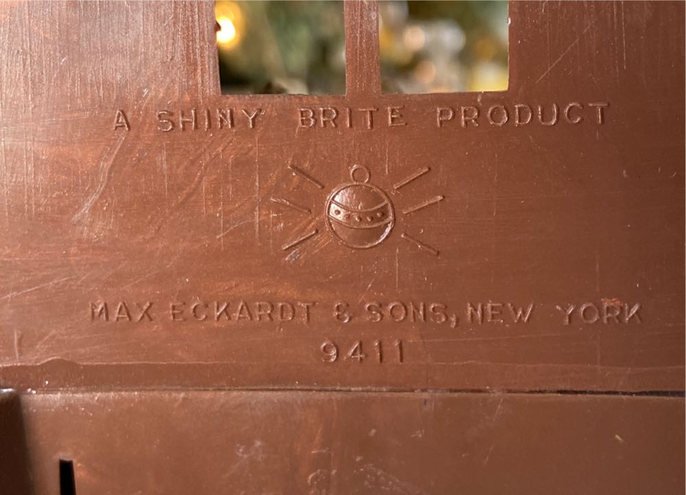 Christmas Nativity. Vintage. Plastic. Shiny Brite.  ornament collectible - Main Image 4