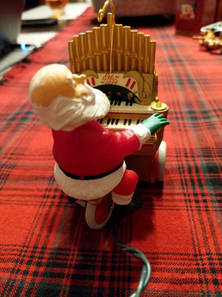 Santa’s sing along  ornament collectible - Main Image 2