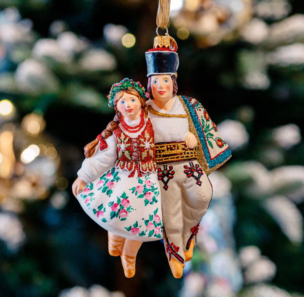 Comet Sales - Inflaitable Rudoph & Santa