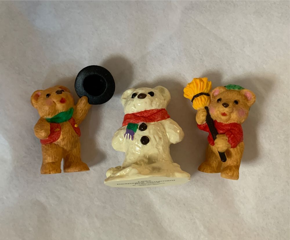 Snowbear Skiing - Merry Miniatures (Bear) ornament collectible [Barcode 015012390704] - Main Image 3