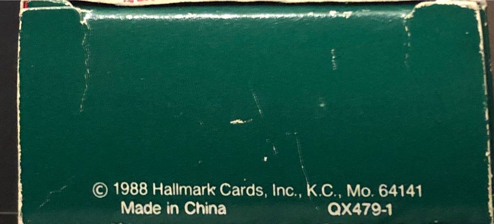 Par For Santa - Keepsake Ornament (Santa Golfing) ornament collectible - Main Image 3