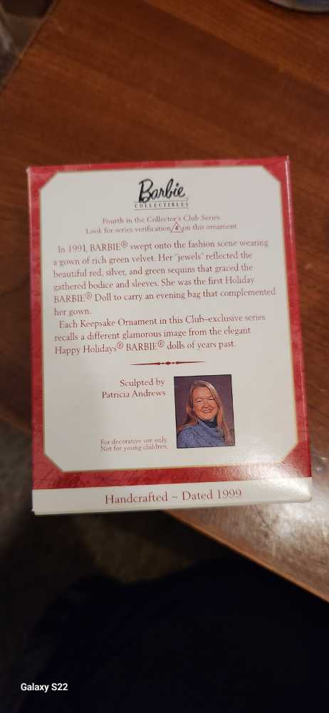 1999 Club Edition - Barbie Collector’s Club Series (Holiday Barbie Series) ornament collectible - Main Image 3
