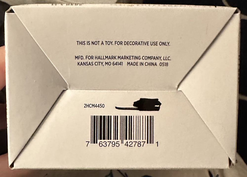 Hallmark Harry Potter Christmas Tree Walgreens Exclusive Broom - Harry Potter ornament collectible [Barcode 763795427871] - Main Image 3