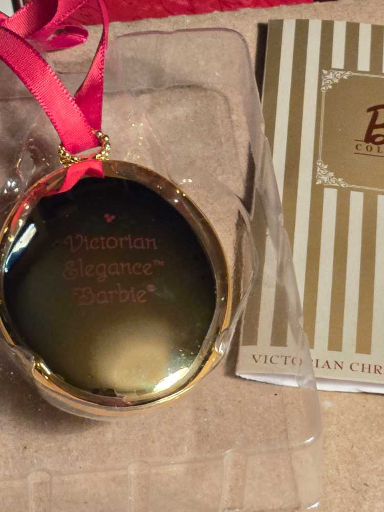 Victorian Elegance Barbie Ornament - Barbie (Barbie) ornament collectible [Barcode 015012430585] - Main Image 4