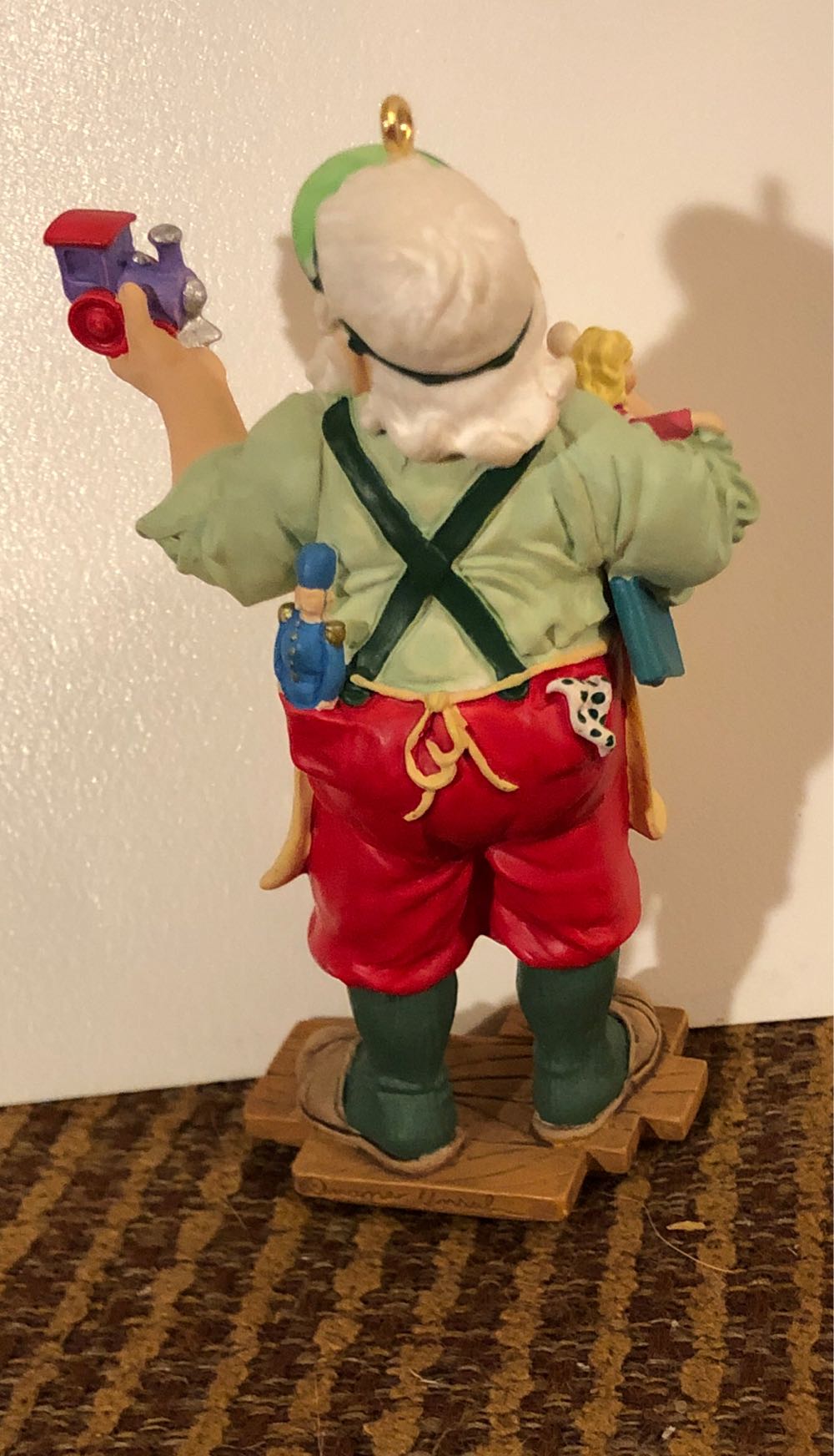 Toy Shop Santa - Club Event - Keepsake Signature Collection (Toymaker Santa) ornament collectible - Main Image 2