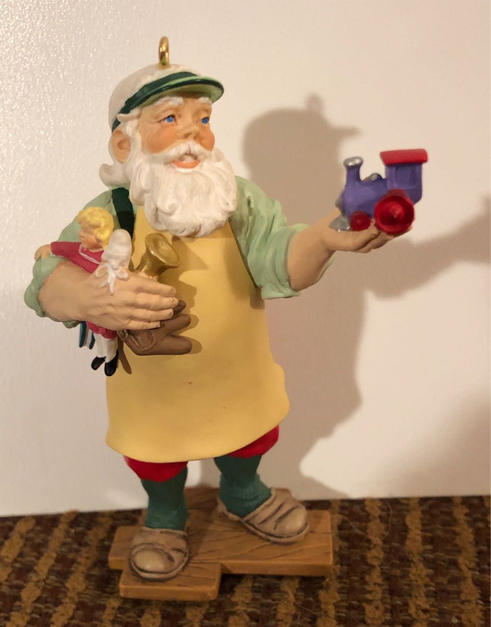 Toy Shop Santa - Club Event - Keepsake Signature Collection (Toymaker Santa) ornament collectible - Main Image 3