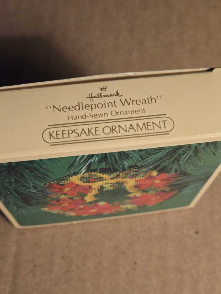 Needlepoint Wreath - Sewing (Sewing) ornament collectible - Main Image 2
