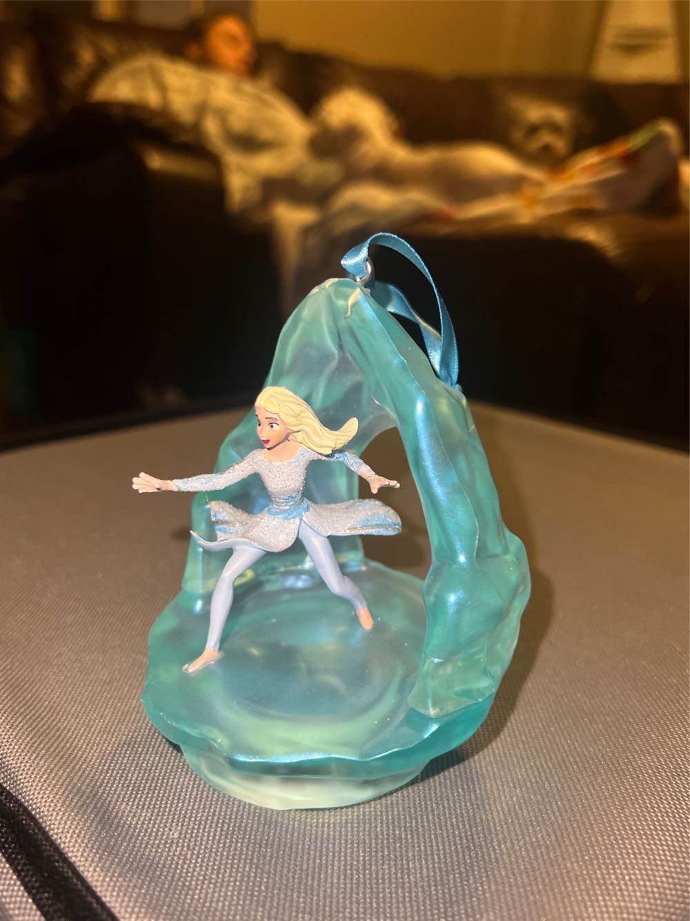 Elsa  ornament collectible - Main Image 2