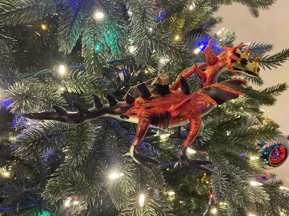 Giant Red Dragon  ornament collectible - Main Image 4