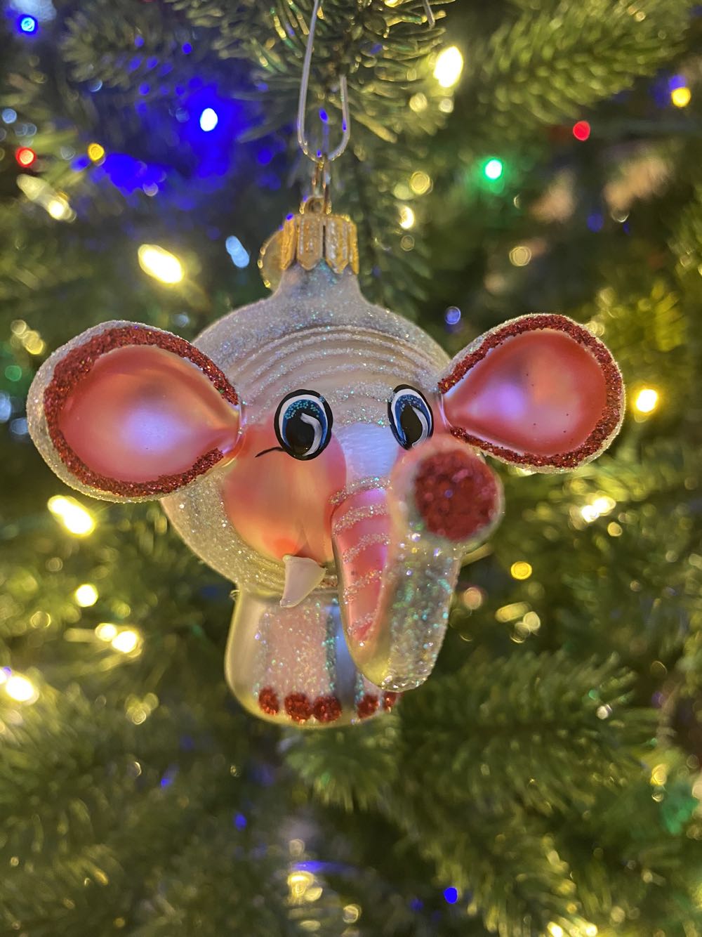 Small Elephant  ornament collectible - Main Image 3