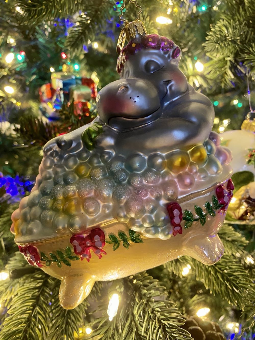 Bubble’s Bath  ornament collectible - Main Image 3