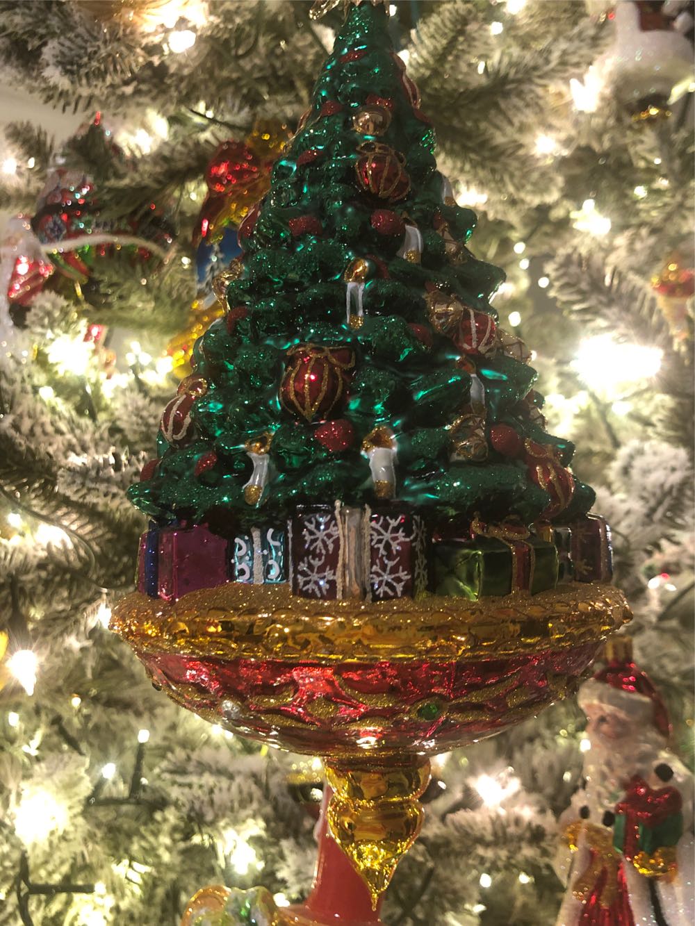 Mickey & Minnie Happily Ever After