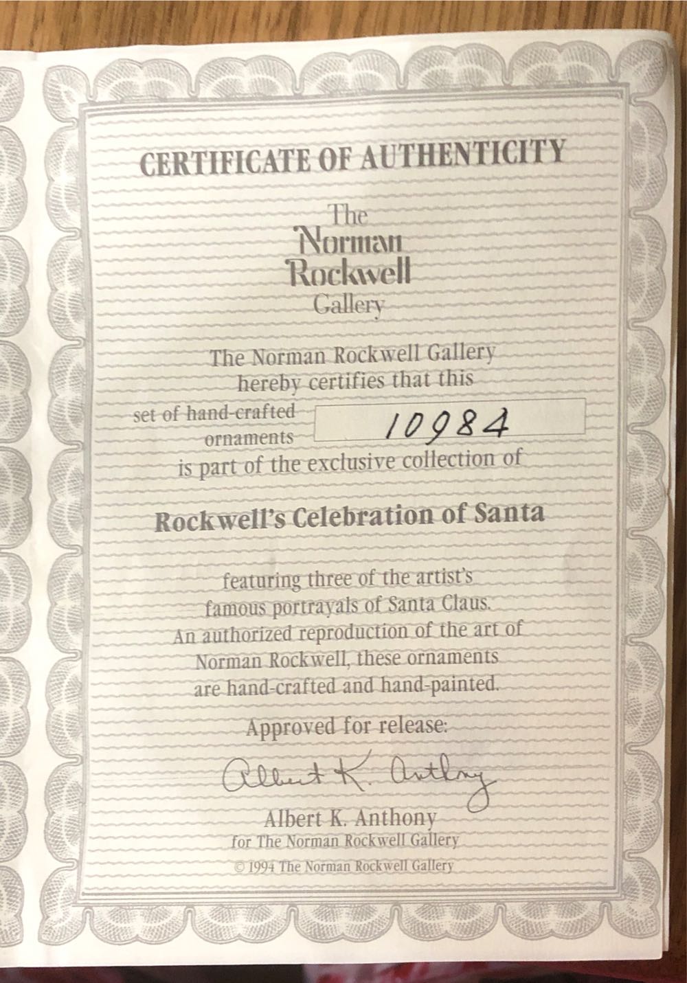 The Day After Christmas - Norman Rockwell’s Celebration Of Santa (Santa) ornament collectible - Main Image 4