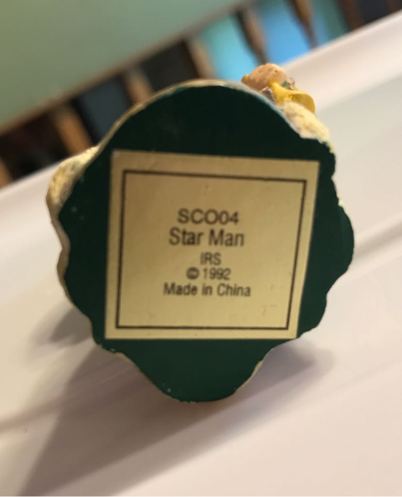 IRS - SCO04 - Star Man - Poland (ornament) - International Santas (Collectable Series) ornament collectible - Main Image 2