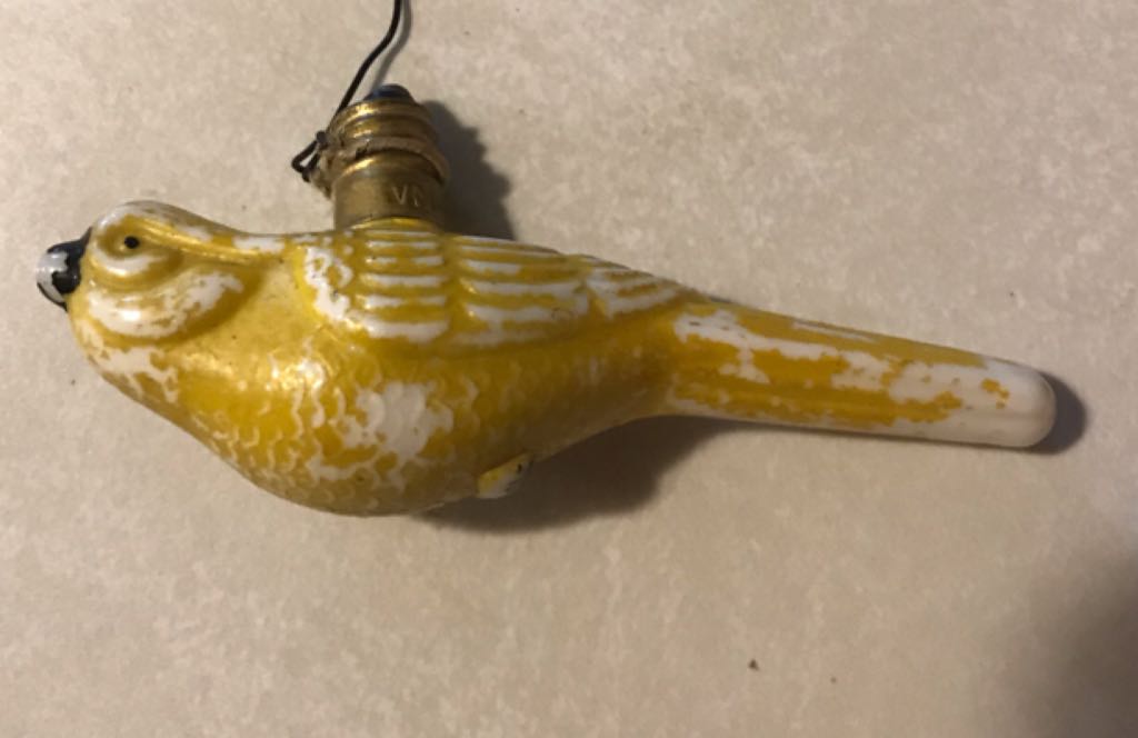 Milk Glass - Figural Bulb - Canary - Bird (C6 Light Bulb) ornament collectible - Main Image 2