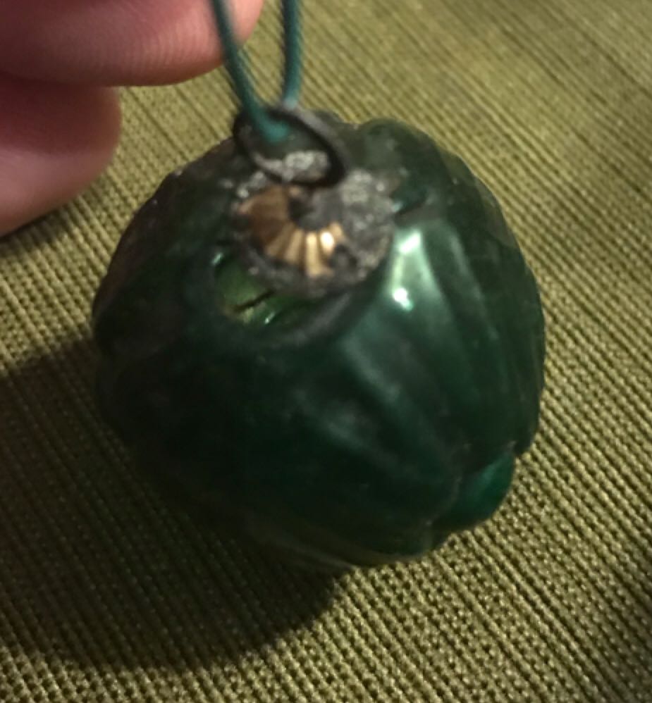 Figural - Kugel Like - Grapes - Grapes (Figural) ornament collectible - Main Image 2