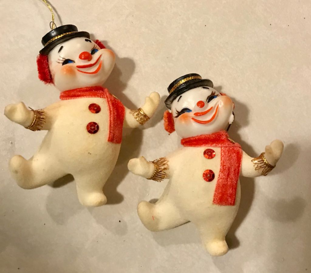 Flocked - Reindeer With Bell