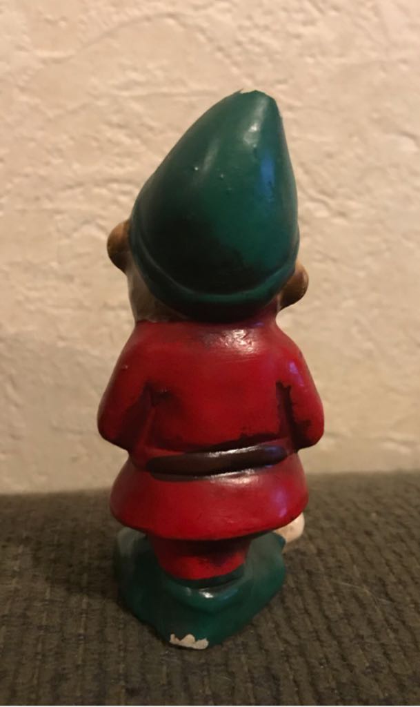 Paper Mache - Elf - With Push Broom  (Elf) ornament collectible - Main Image 2