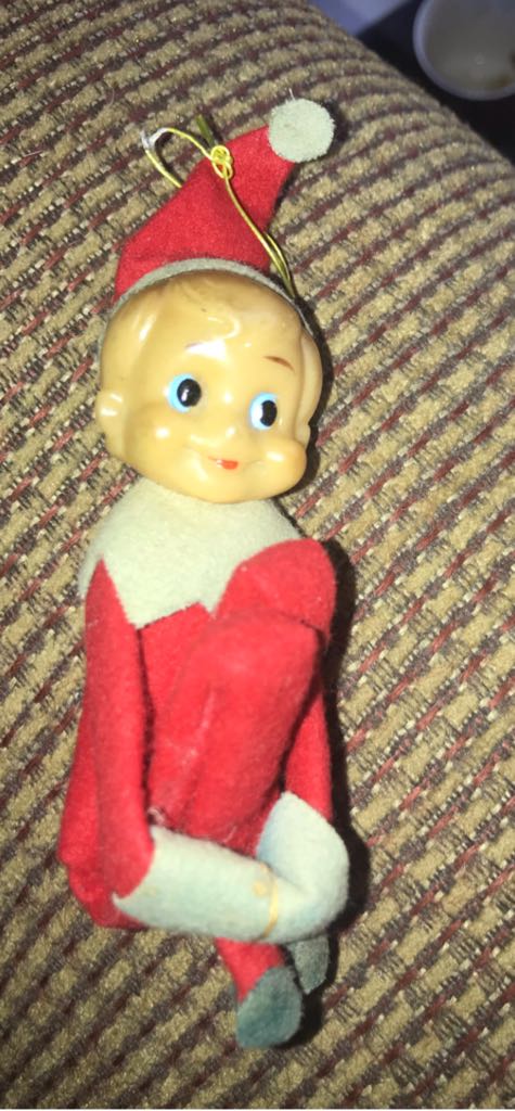 Knee Hugger Elf - Red/White Trim - Knee Hugger (Elf) ornament collectible - Main Image 1