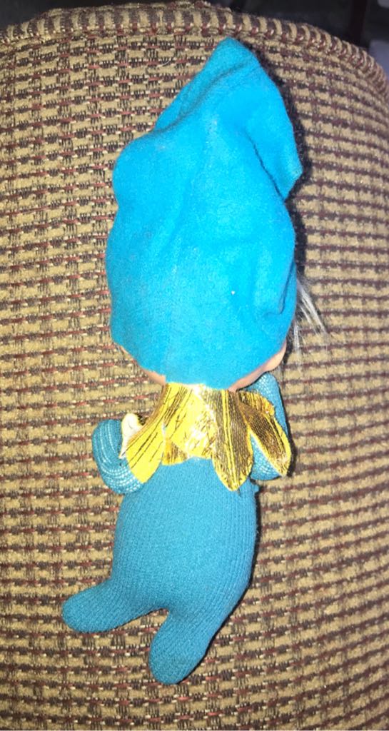 Elf - Knee Hugger (Elf) ornament collectible - Main Image 2