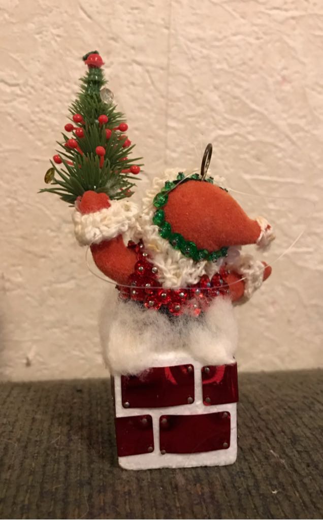 Bead & Sequin - Santa In Chimney - Santa (Pins & Sequins) ornament collectible - Main Image 2