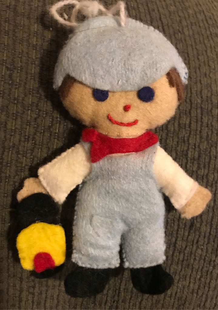 Gurley - Christmas - 5” - Choir - Boy - Black Robe