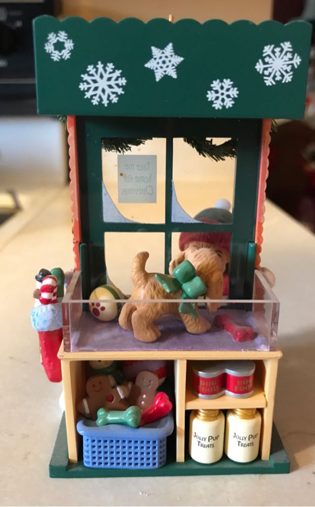 Christmas Window #3 - Pet Shop - Christmas Window - Club Exclusive (Collector Series) ornament collectible - Main Image 2