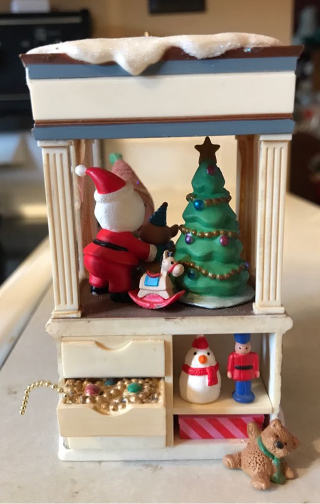 KOCC - 2012 - Christmas Window - #10 - Jangles - Christmas Window - Club Exclusive (Club Series Ornament) ornament collectible - Main Image 2