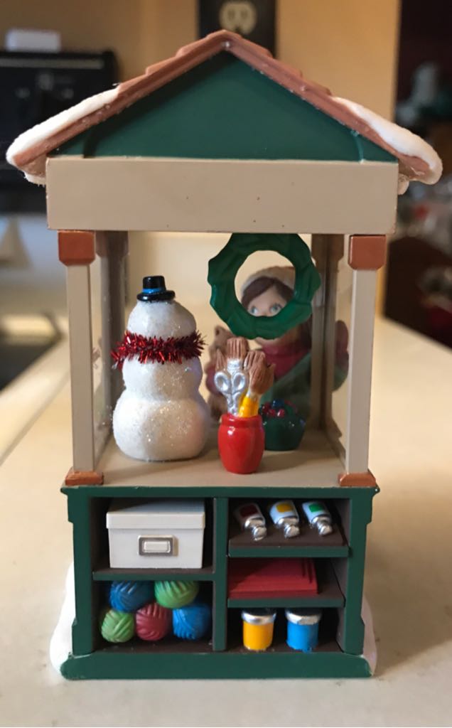 KOCC - 2014 - Christmas Window - #12 - Nina’s Nook - Christmas Window - Club Exclusive (Club Series Ornament) ornament collectible - Main Image 2
