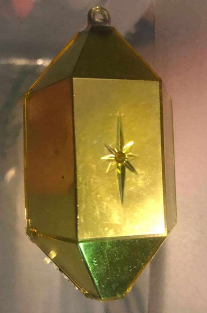 Jewelbrite - Hexagon - Reindeer & Evergreen - Yellow - Deer (3D Diorama) ornament collectible - Main Image 2