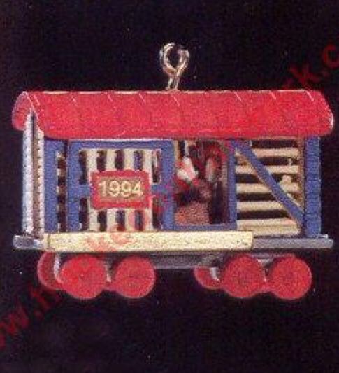 Danbury Mint - Santa Around The World - Philippines