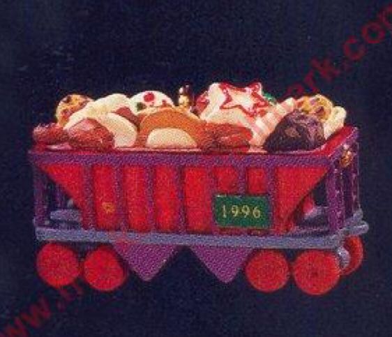 Mr. and Mrs. Claus - 1992 - #7 - Gift Exchange