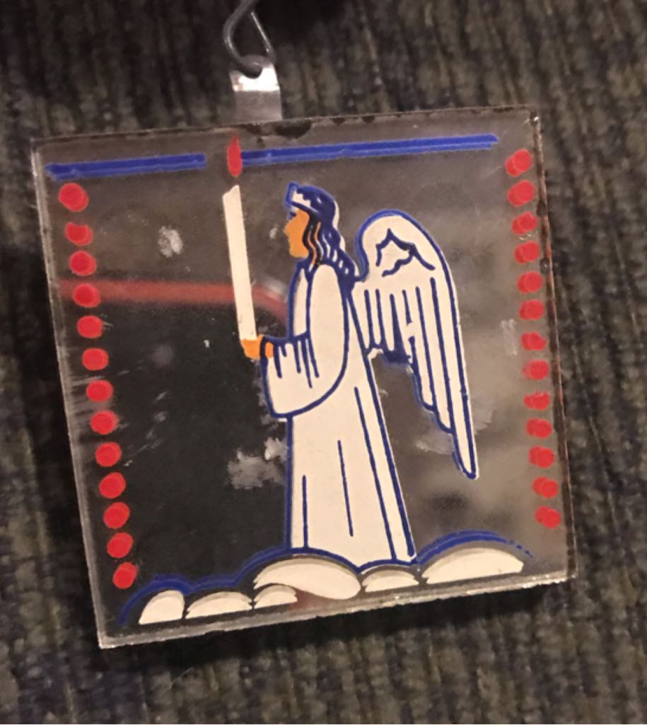 Figural - Trumpet - White