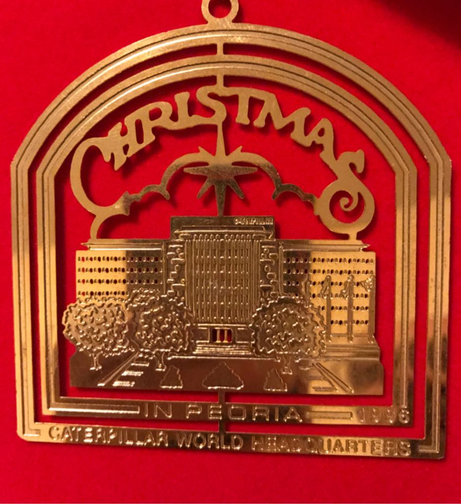 Grand Venture - Christmas - Candle (Decorated) Red & Gold Edition