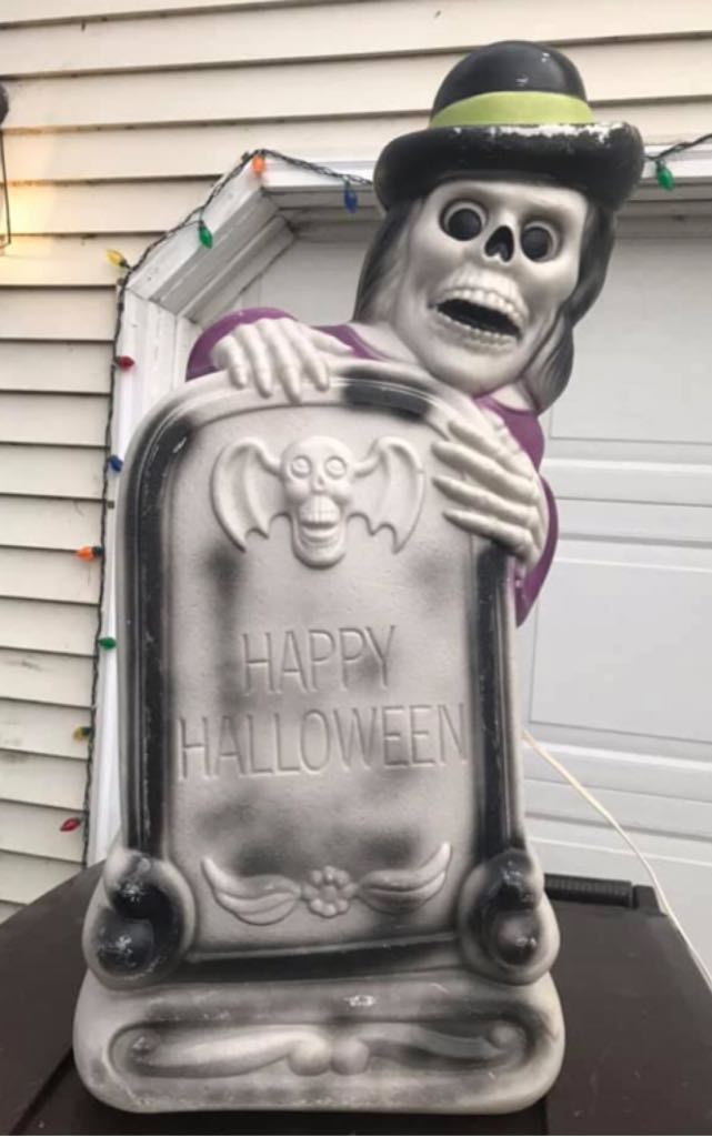 Plastic - “Stained Glass” - Poinsettia