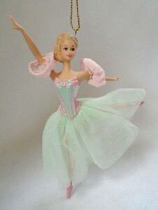 Snow Globe - Santa Dancing On Pole