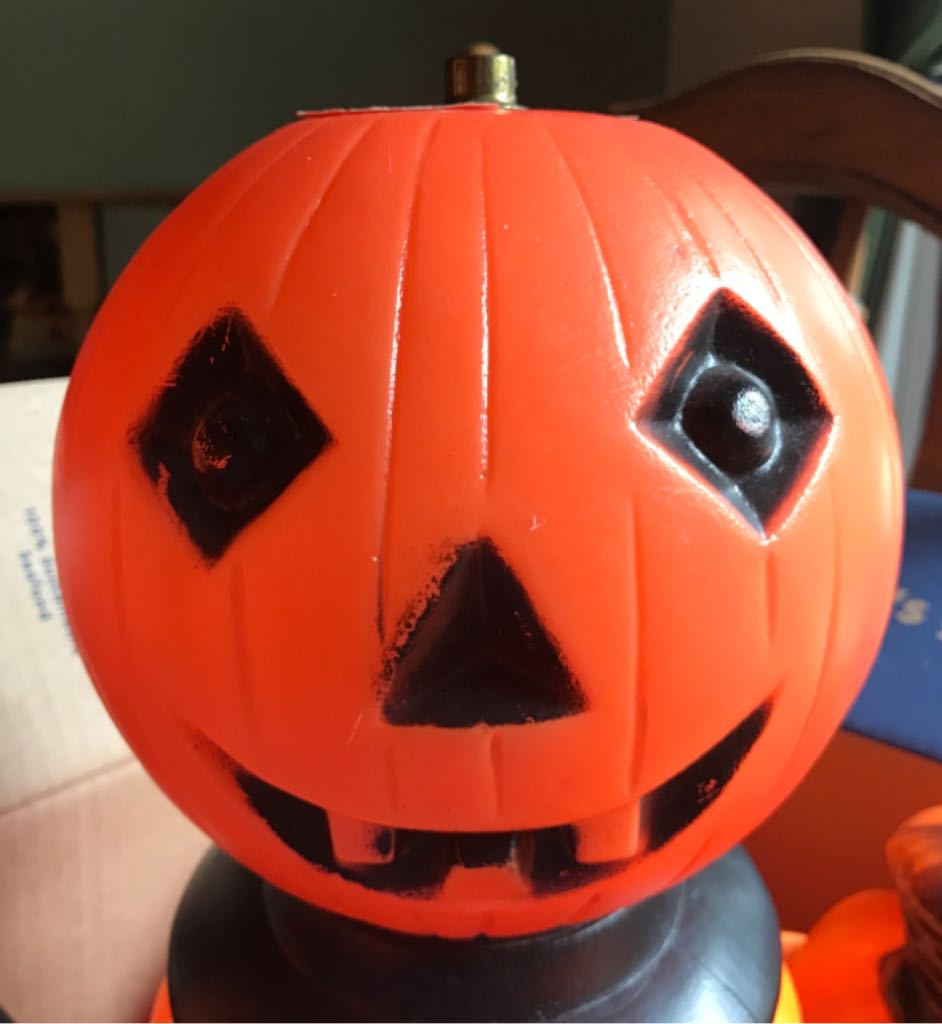 Glolite - Illuminated Nativity Scene - No. 300