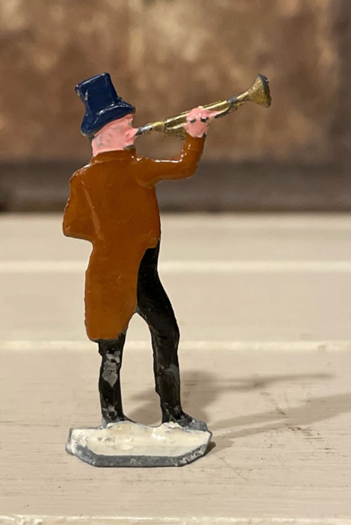 Hans Heinrichsen - Putz - Trumpeter - Winter Scene (Putz Villager) ornament collectible - Main Image 2
