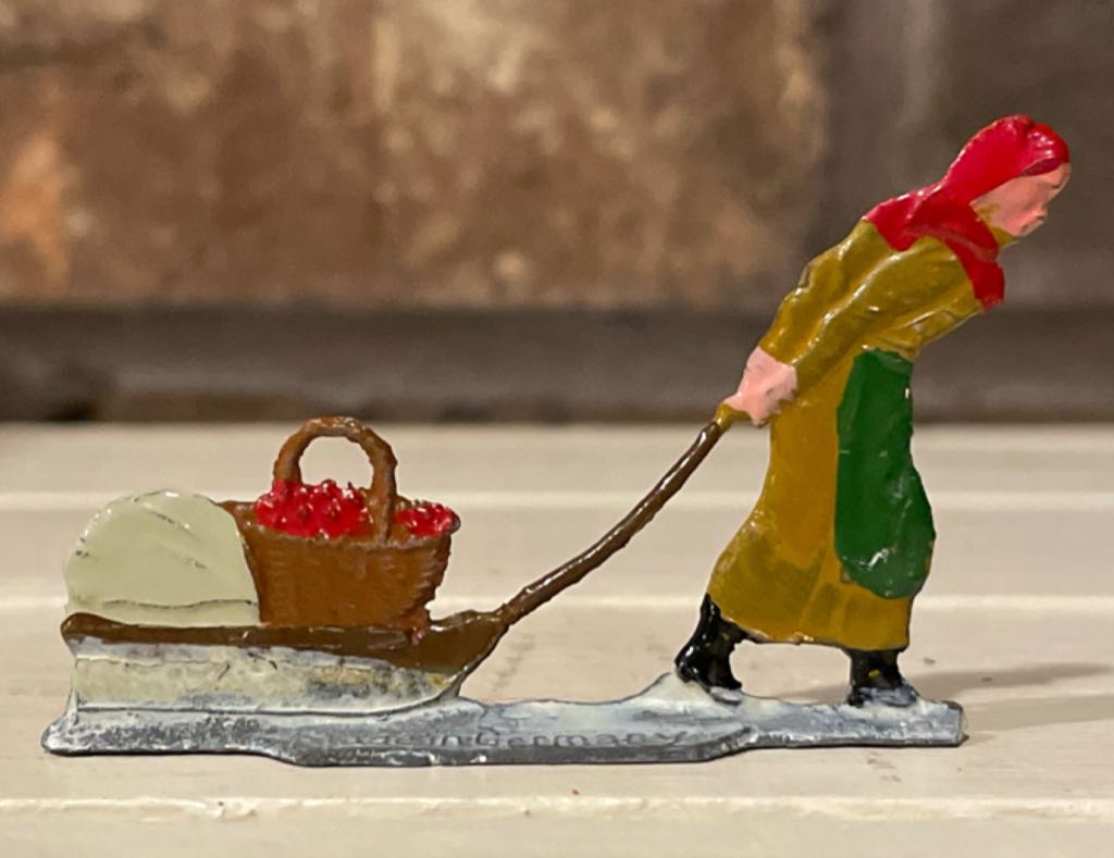 Hans Heinrichsen - Putz - Old Lady Pulling Sled - 4/60 - Winter Scene (Putz Villager) ornament collectible - Main Image 2