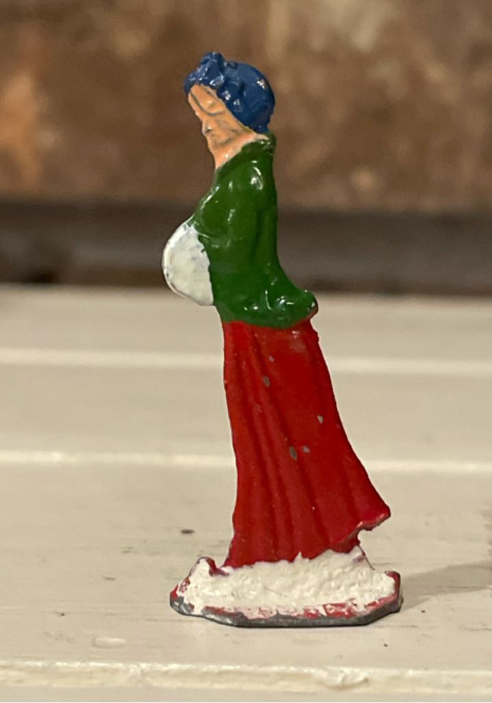 Hans Heinrichsen - Putz - Lady Walking With Muff - Winter Scene (Putz Villager) ornament collectible - Main Image 1